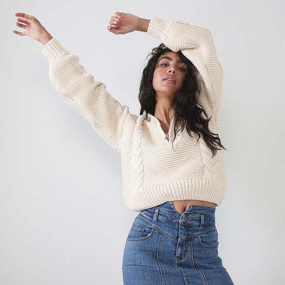 Bardot Zoe Zip Cable Knot Sweater NWT Size Medium - Picture 2 of 11